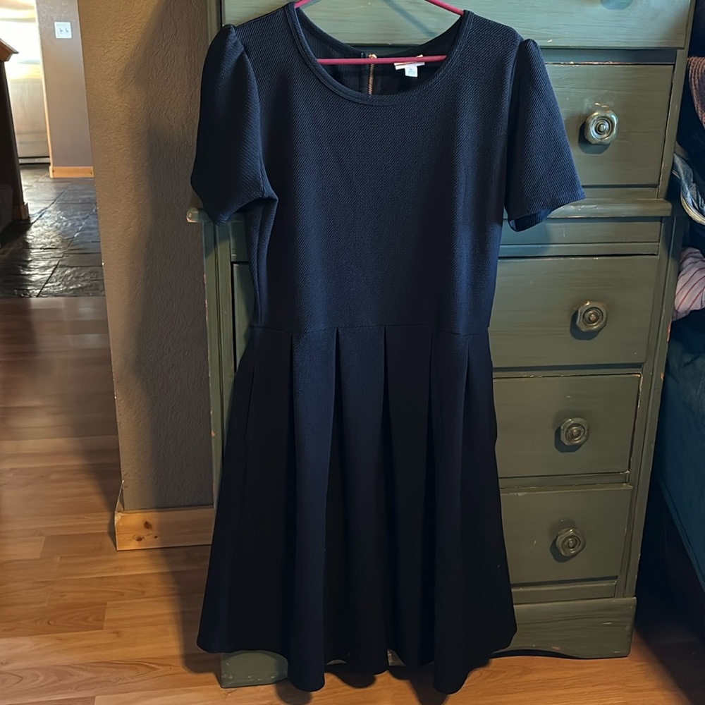 LulaRoe Amelia Dress - So cute. 🖤